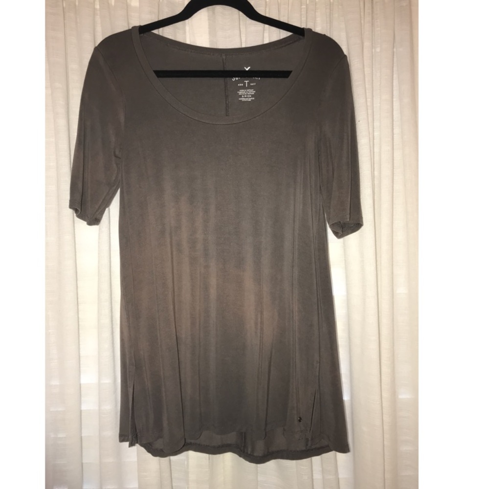 American Eagle top